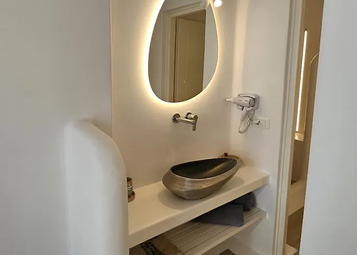 Aether Mykonos 3br With Serene Port & Town Views Tourlos