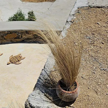 Vila Aether Mykonos 3br With Serene Port & Town Views Tourlos